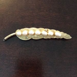 Vintage Coro Gold Toned Brooch